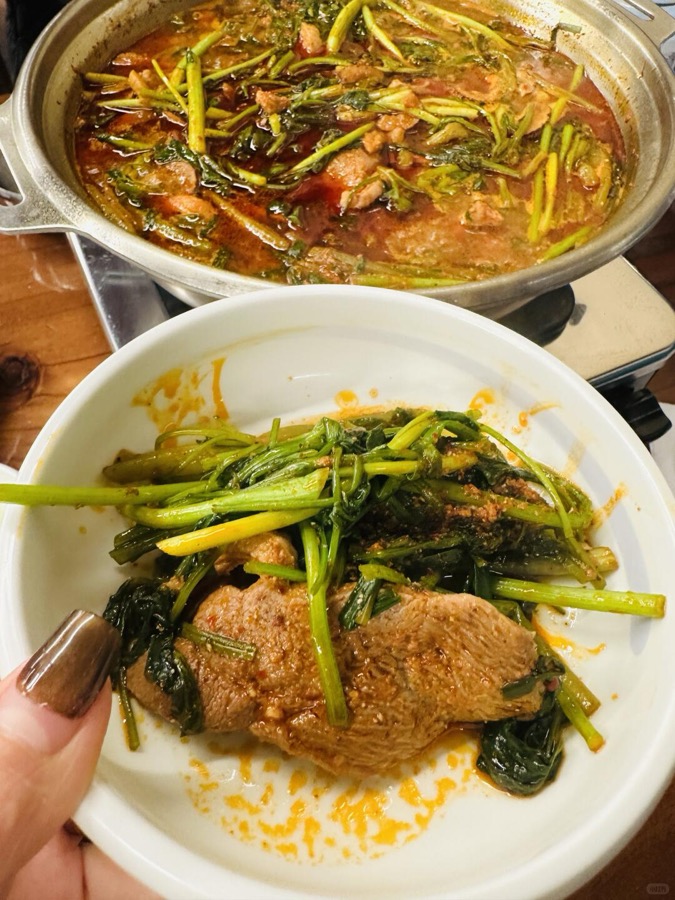 재한 중화권 리뷰어가 올린 매장 체험 후기 카드뉴스