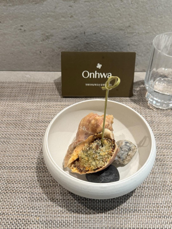 샤오홍슈 노트 형식으로 정리된 한국 맛집 방문 기록